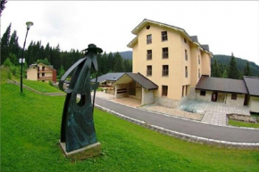 Отель Apartmánový areál Poustevník  Печ Под Снежкой